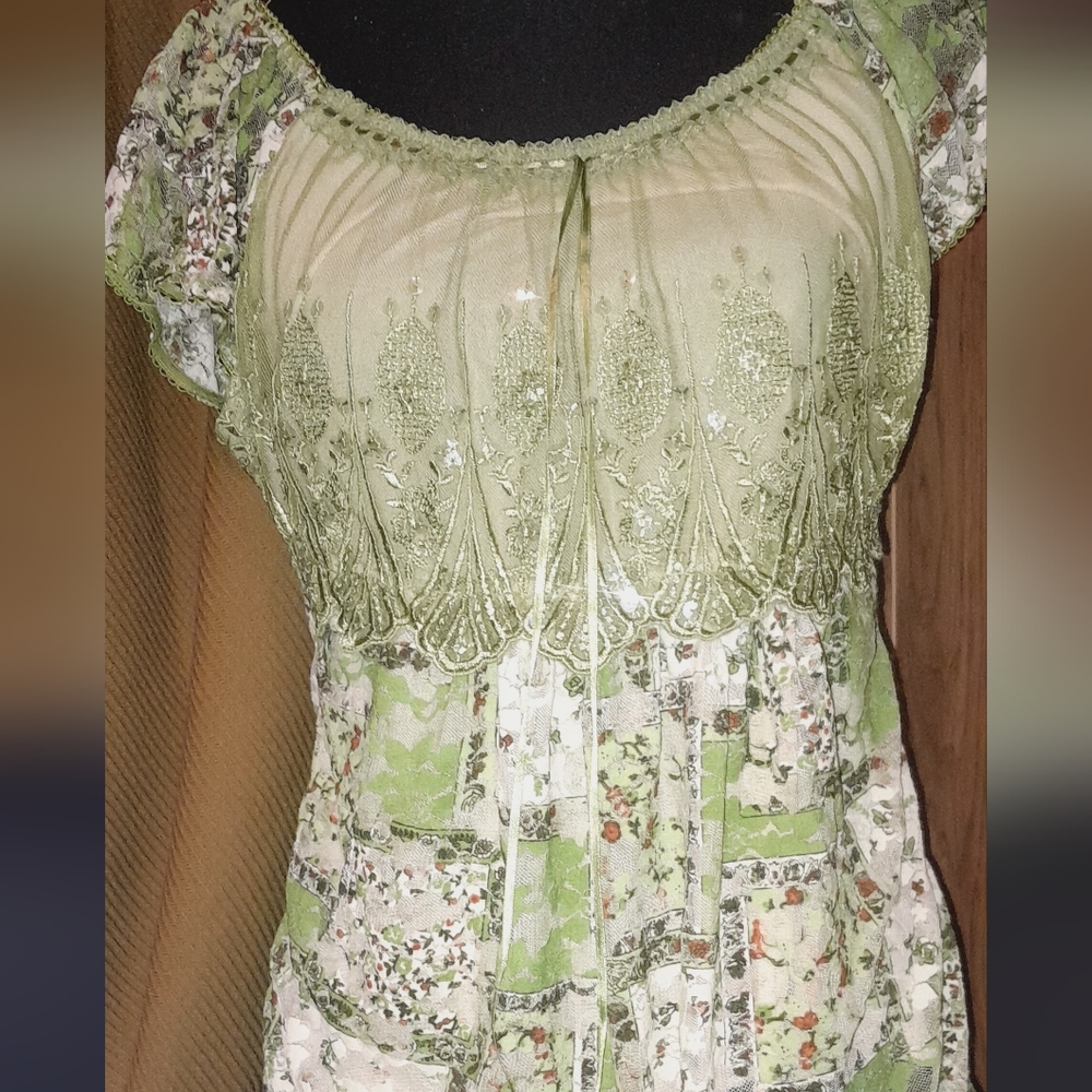 Ladies Designer Top by Alberto Makali